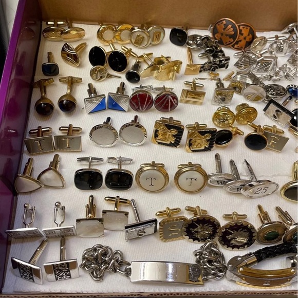 Vintage cufflinks and tie clips - Picture 2 of 11